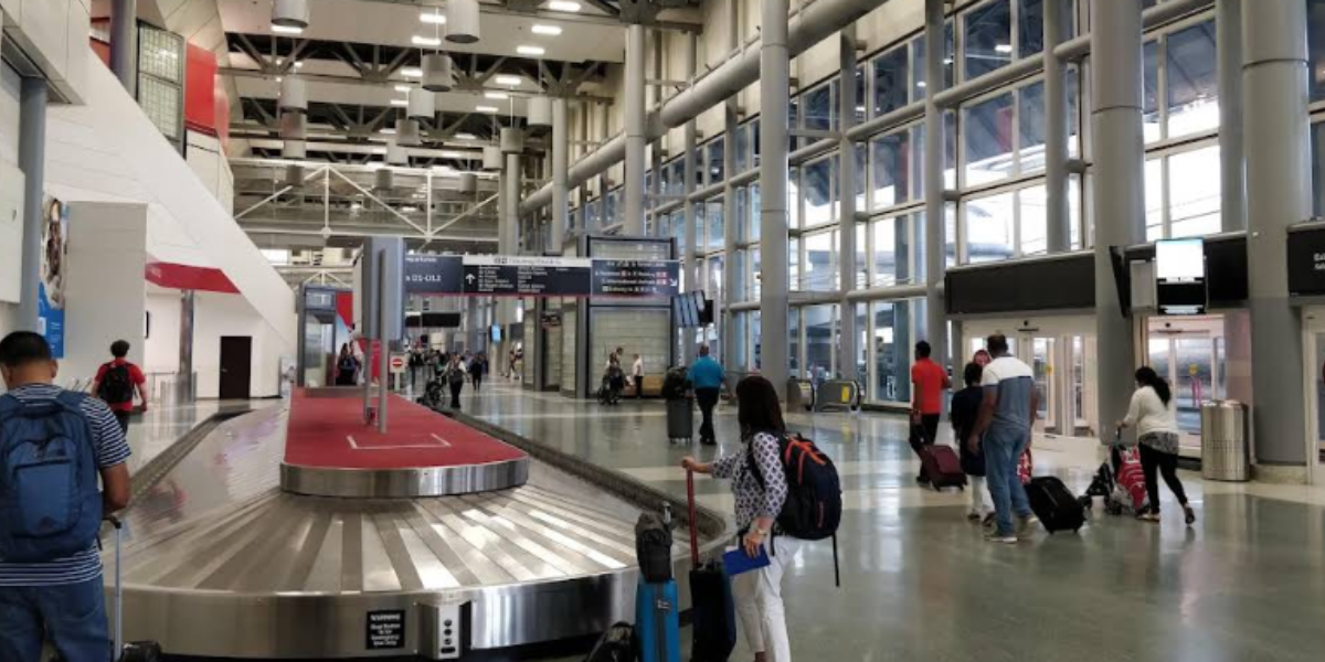 Horror as two planes collide in terrifying smash at major airport